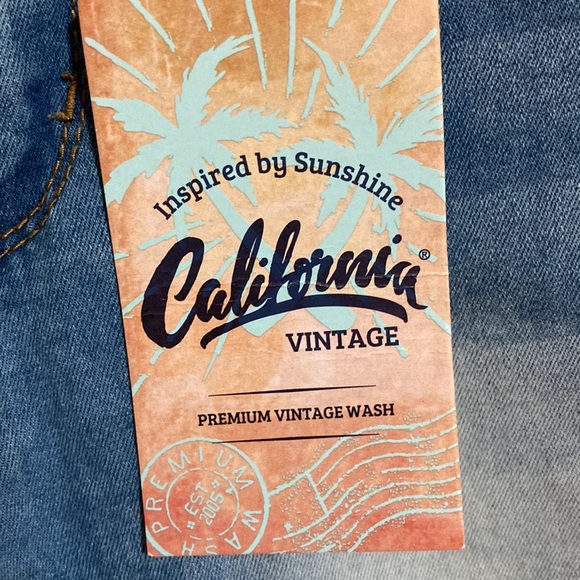 California Vintage ankle jeans size 7 junior stressed out.Great Christmas gift. - Picture 6 of 11